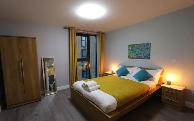 SS- Penthouse Lux suite