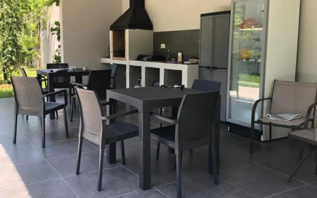 Family Guest House Kananeli