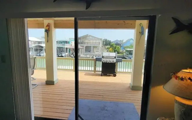 Fish Crazy House