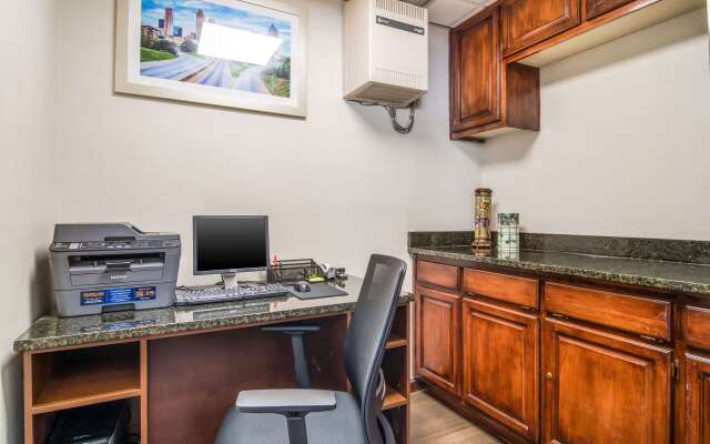 Quality Inn Suwanee I-85