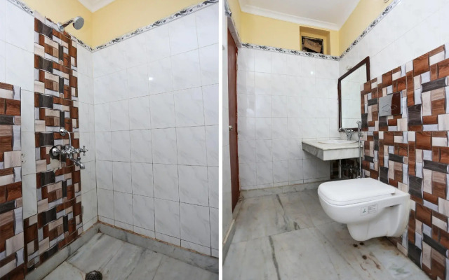 OYO 24662 Hotel Shanti