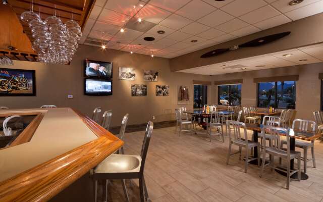 Best Western Plus Scottsdale Thunderbird Suites