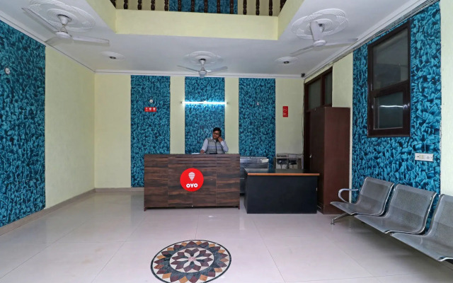 OYO 10747 Perfect Party Inn