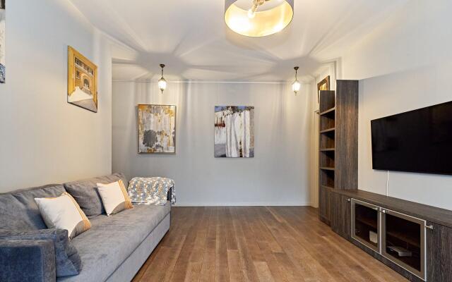 Критик Отдыхает Апартаменты на Итальянской