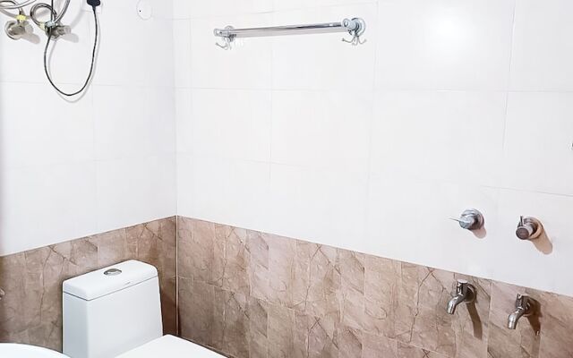 Roomshala 118 Hotel Acclaim 7 sky