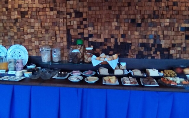 Vila Alaide Praia Hotel