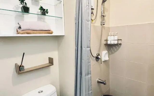A Tranquil Hideaway in the City 332