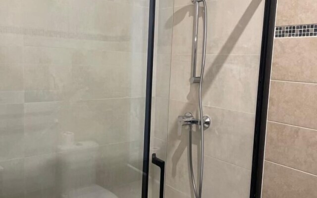 Appartement Confort Equipe Au Coeur De Beziers (Adults Only)