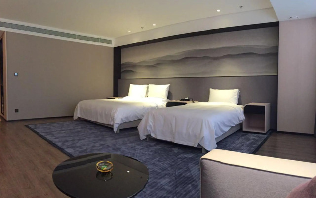 Mercure Hotel Dalian-Friendship Square