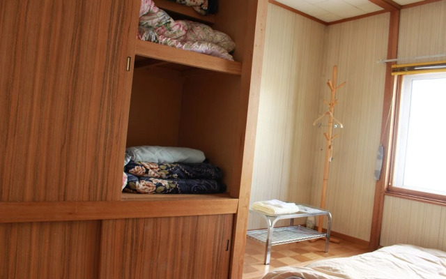 Chise House