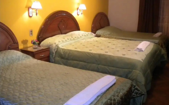 Las Torres Hostal