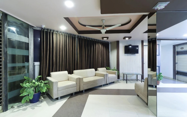 OYO 48524 Hotel Sweet Dream