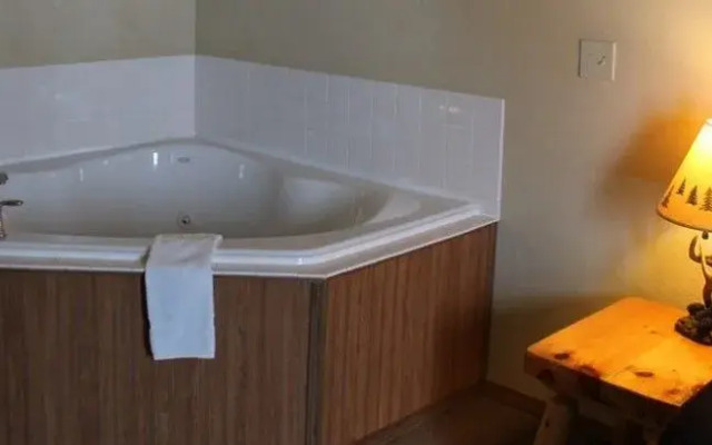 Deer Valley Lodge & Golf