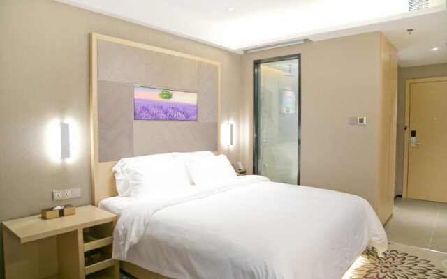 Lavande Hotels Shenzhen Longgang Dayun Center Jixiang Metro Station