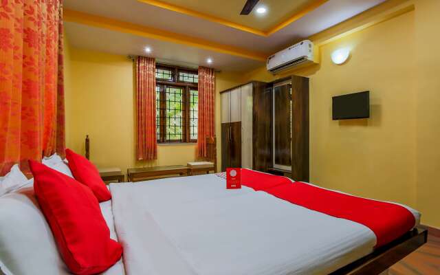 OYO 14779 Meera Motels & Residency