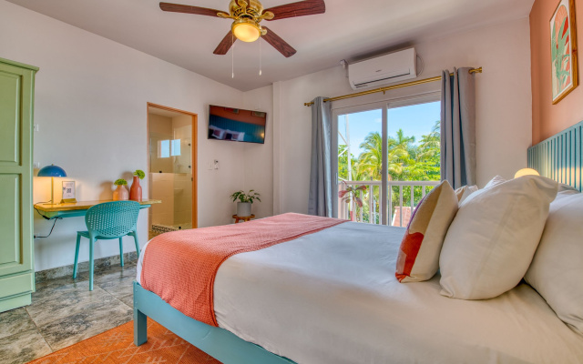 Bocas Paradise Hotel