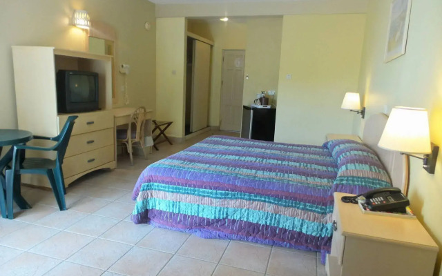 Allamanda Beach Hotel