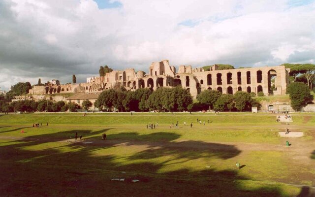 Easy Budget Colosseo