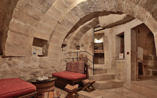 Chelebi Cave House