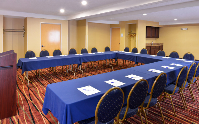 Best Western Oswego Hotel