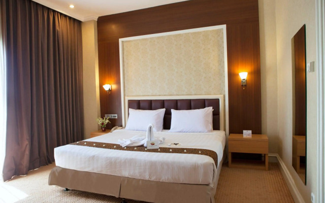 Surabaya Suite Hotel