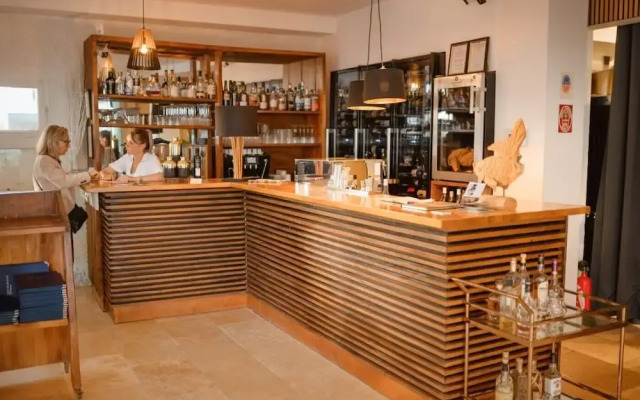 Hotel de la mer – Restaurant Tom Cariano