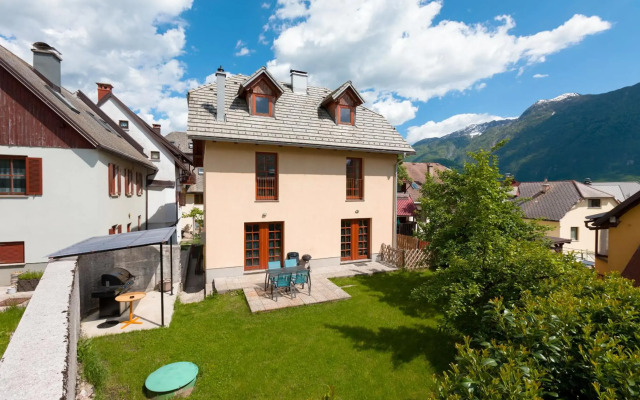 Thirsty River Apartments