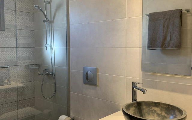 Evdokia Suites