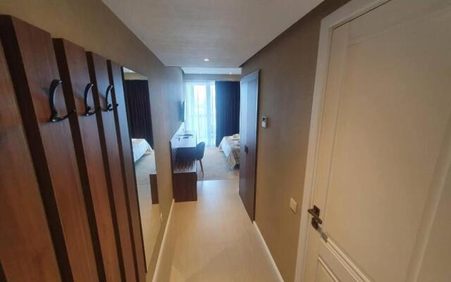 Leo Group BEST STUDIO 2517 Alliance Palace