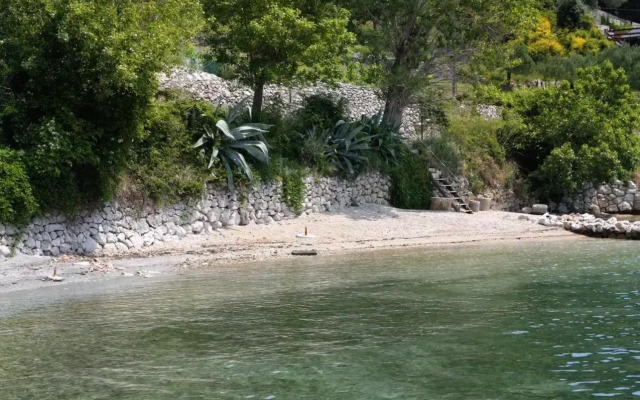 Apartments by the sea Supetarska Draga - Gornja, Rab - 5055