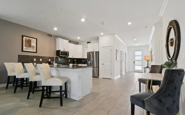 Lakeview Villa Near Disney With Pool & Resort