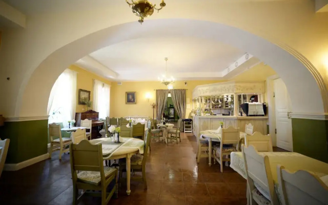 Bistrampolis Manor Boutique Hotel