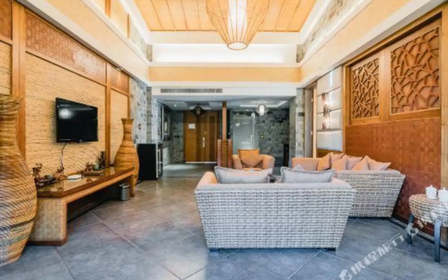 Tianfang Yuetan Hot Spring Resort