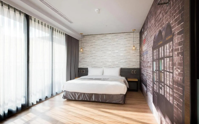 Sunrise Hotel