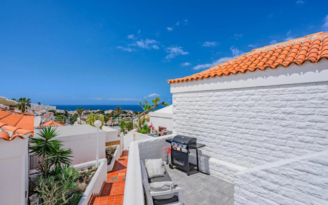 BuenaVista Romantic Bungalow in Costa Adeje