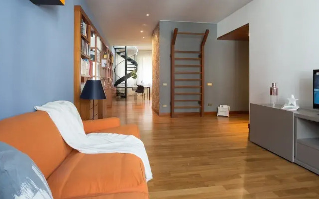 Montenapoleone Luxury Flat