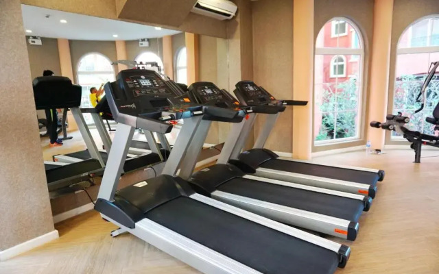 Seven Seas Resort Pattaya & Sofa Bed