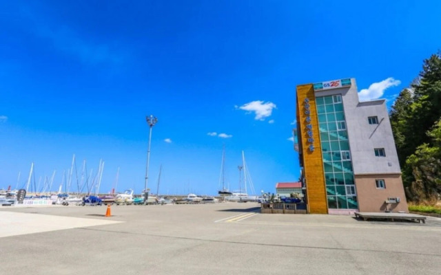 Yangyang Cheheommaeul Pension