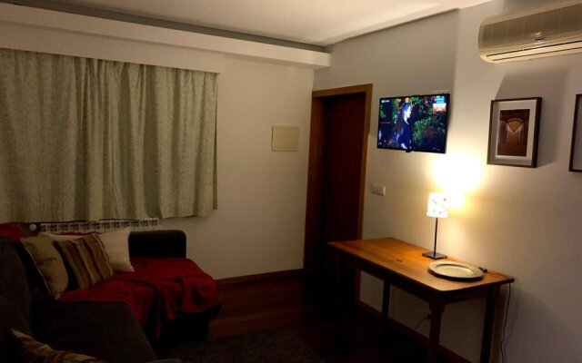 Remarkable 1-bed Apartment in Pousada, Braga