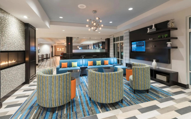 Holiday Inn Indianapolis Airport by IHG