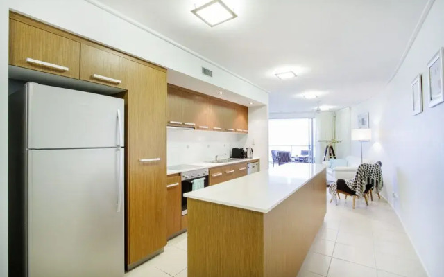 Tranquility Luxury 2 Bedroom Apartment