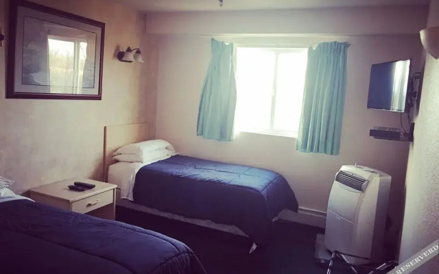 Windbreak Hotel