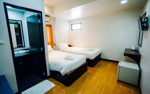 Basic Line Hotel at Loikroh