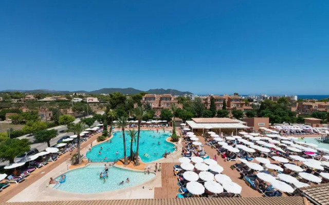 Aparthotel Ciudad Laurel