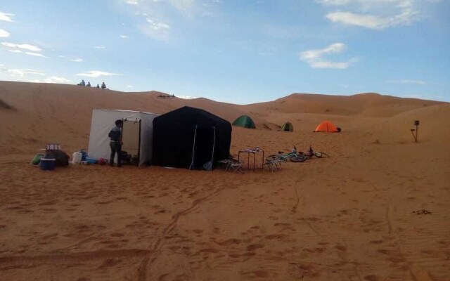 Afar Merzouga