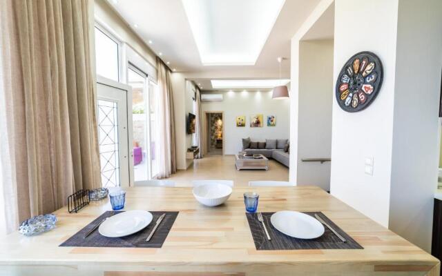 Thomas House Hersonissos - Private Pool - Sleeps 6