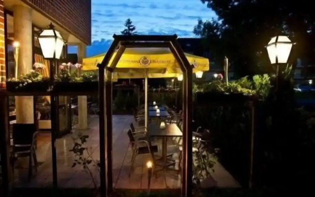 Hotel Manu