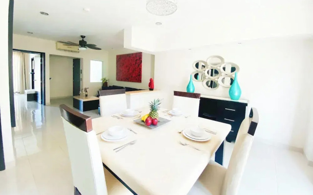 Apartments with Shared Pool and BBQ