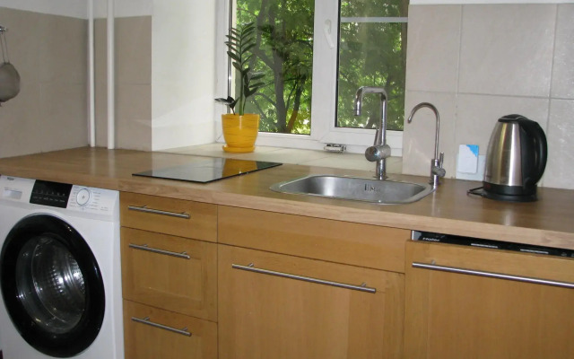 Апартаменты на улице Моисеенко