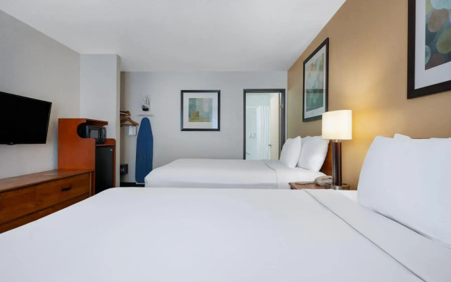 Days Inn By Wyndham Encinitas Moonlight Beach
